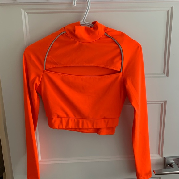 Glamaker Contrast Binding Peekaboo Crop Top & Body - Picture 2 of 2